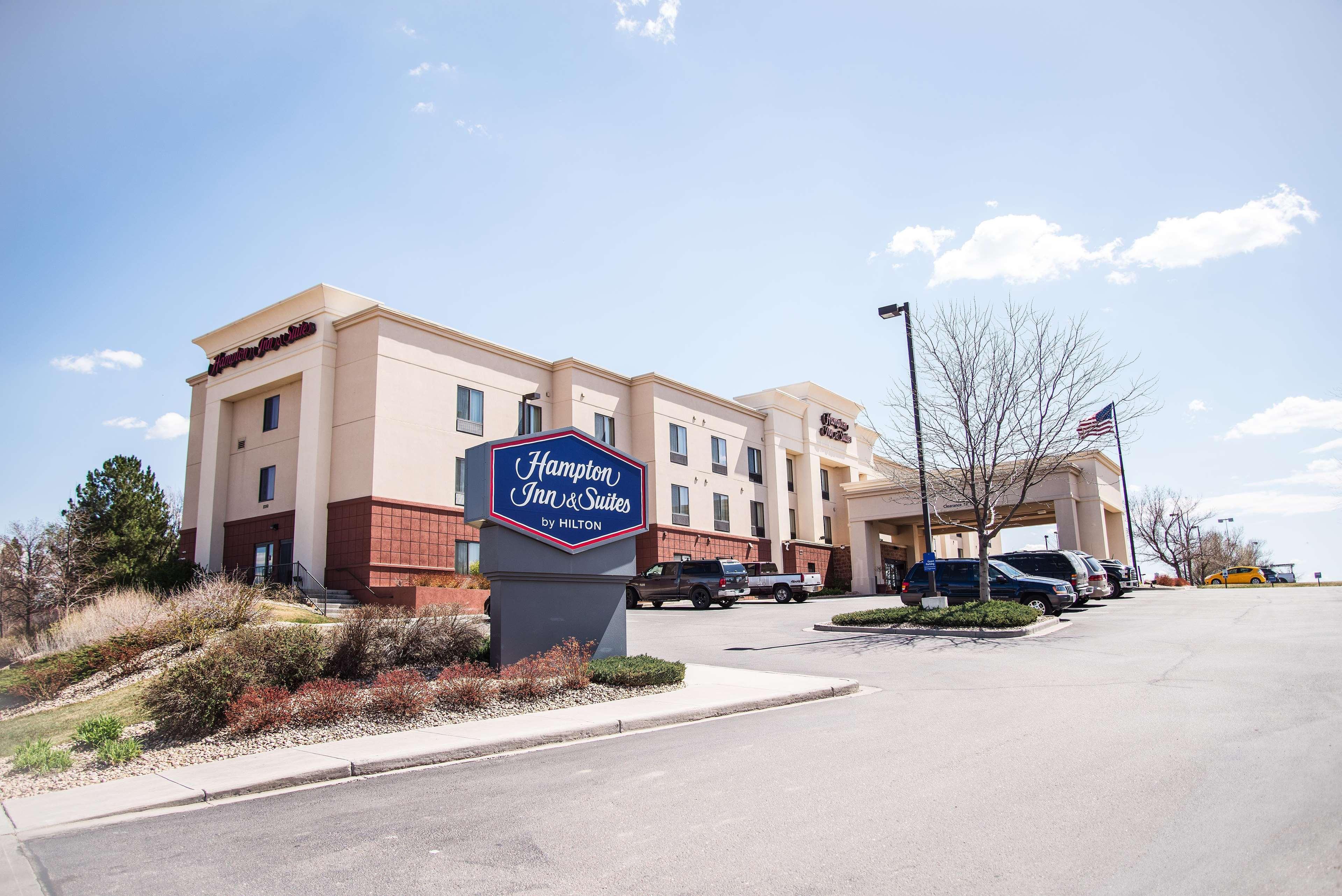 Hampton Inn & Suites Greeley Exterior photo